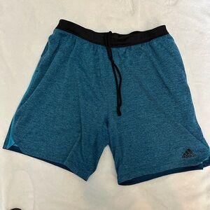 Men’s mesh adidas shorts XL